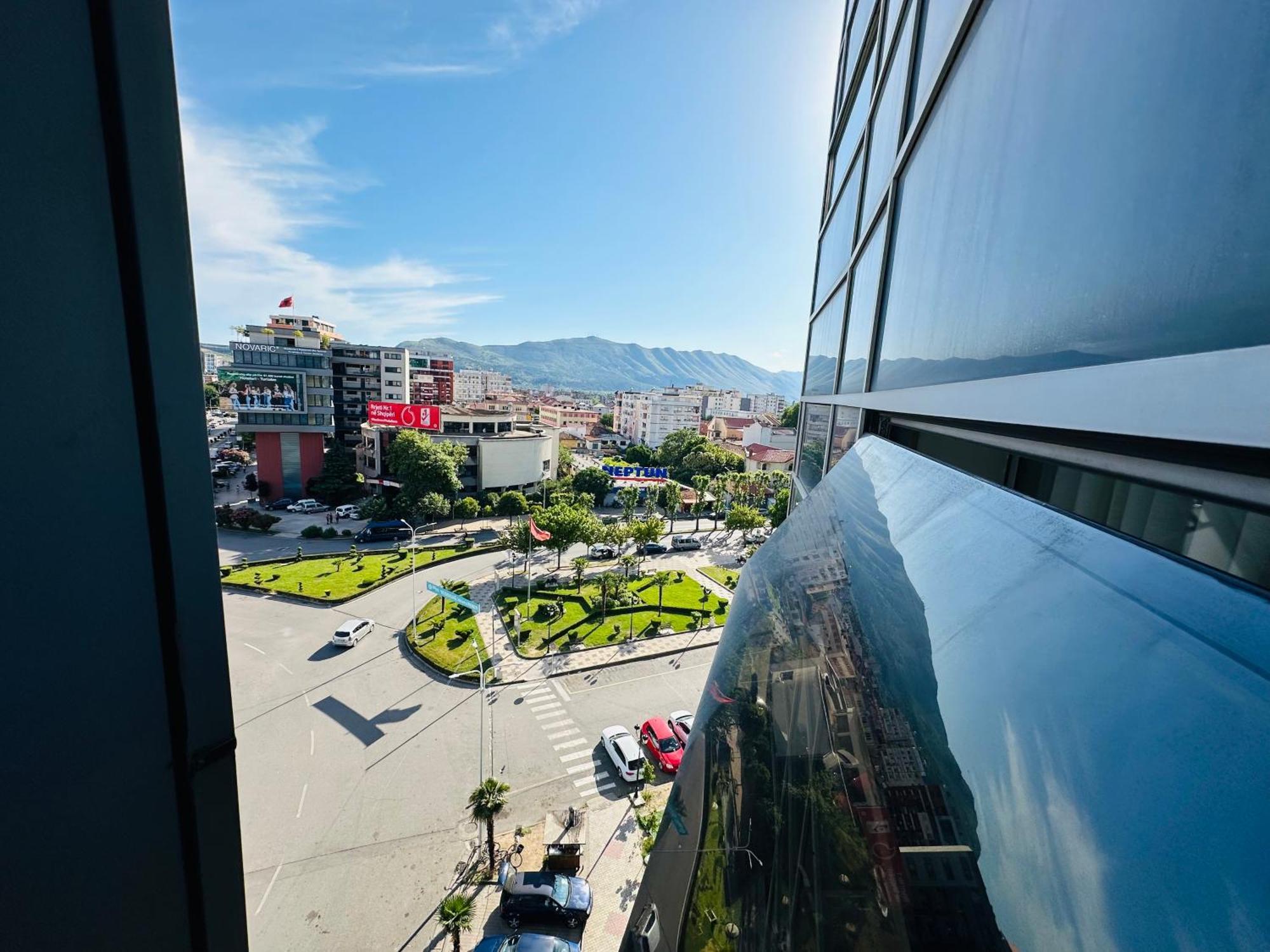 Stay-Five Rooms & Apartments Shkodër 외부 사진