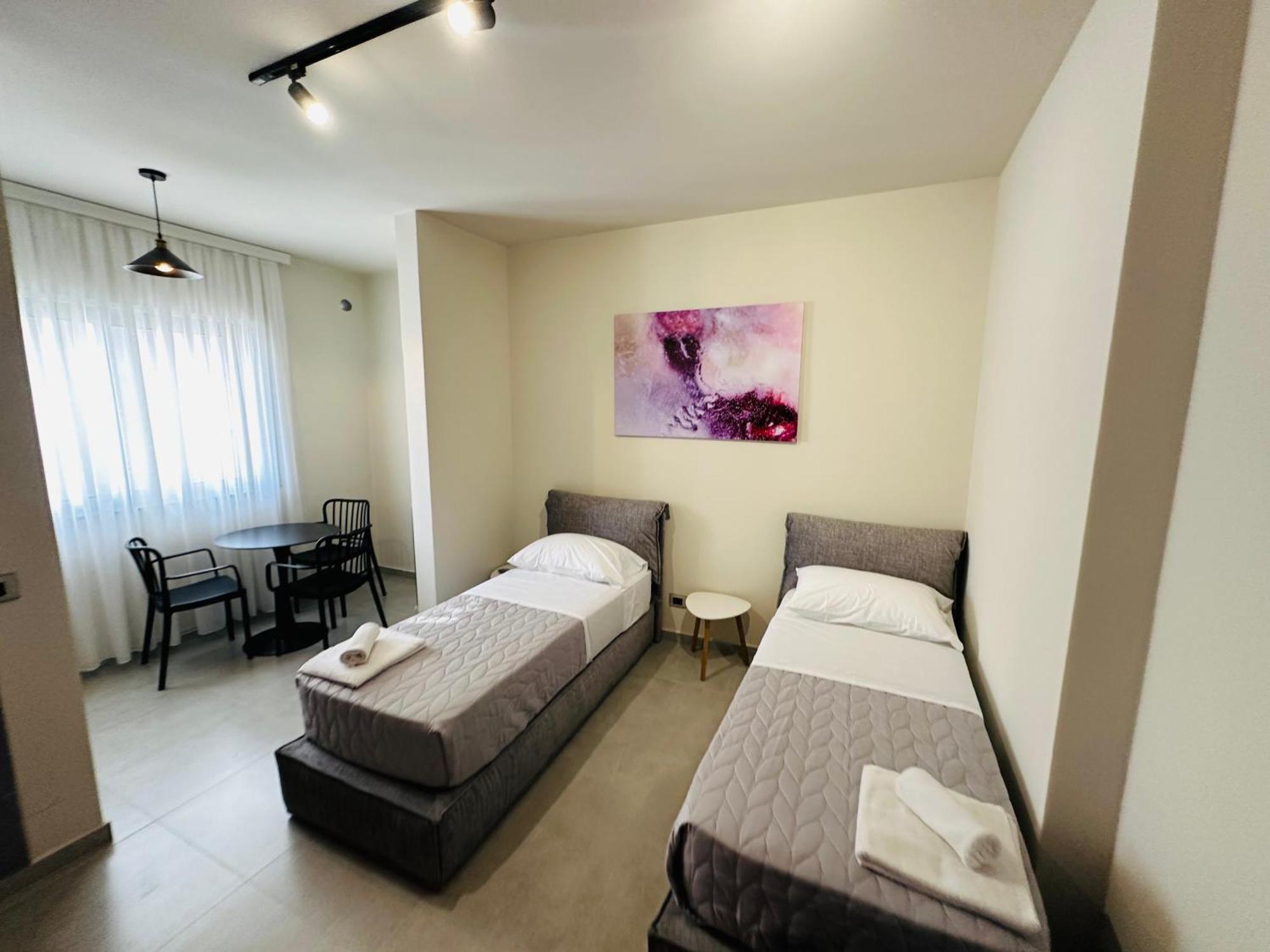 Stay-Five Rooms & Apartments Shkodër 외부 사진