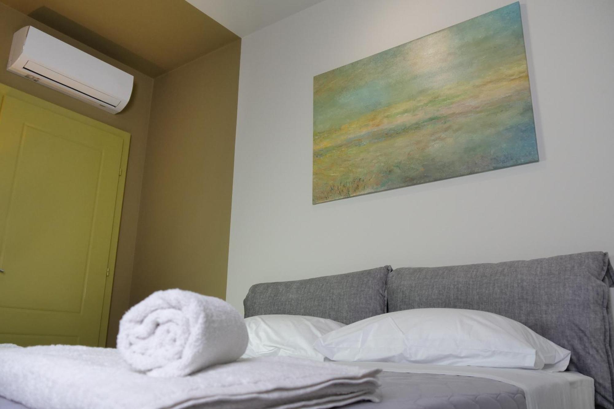 Stay-Five Rooms & Apartments Shkodër 외부 사진