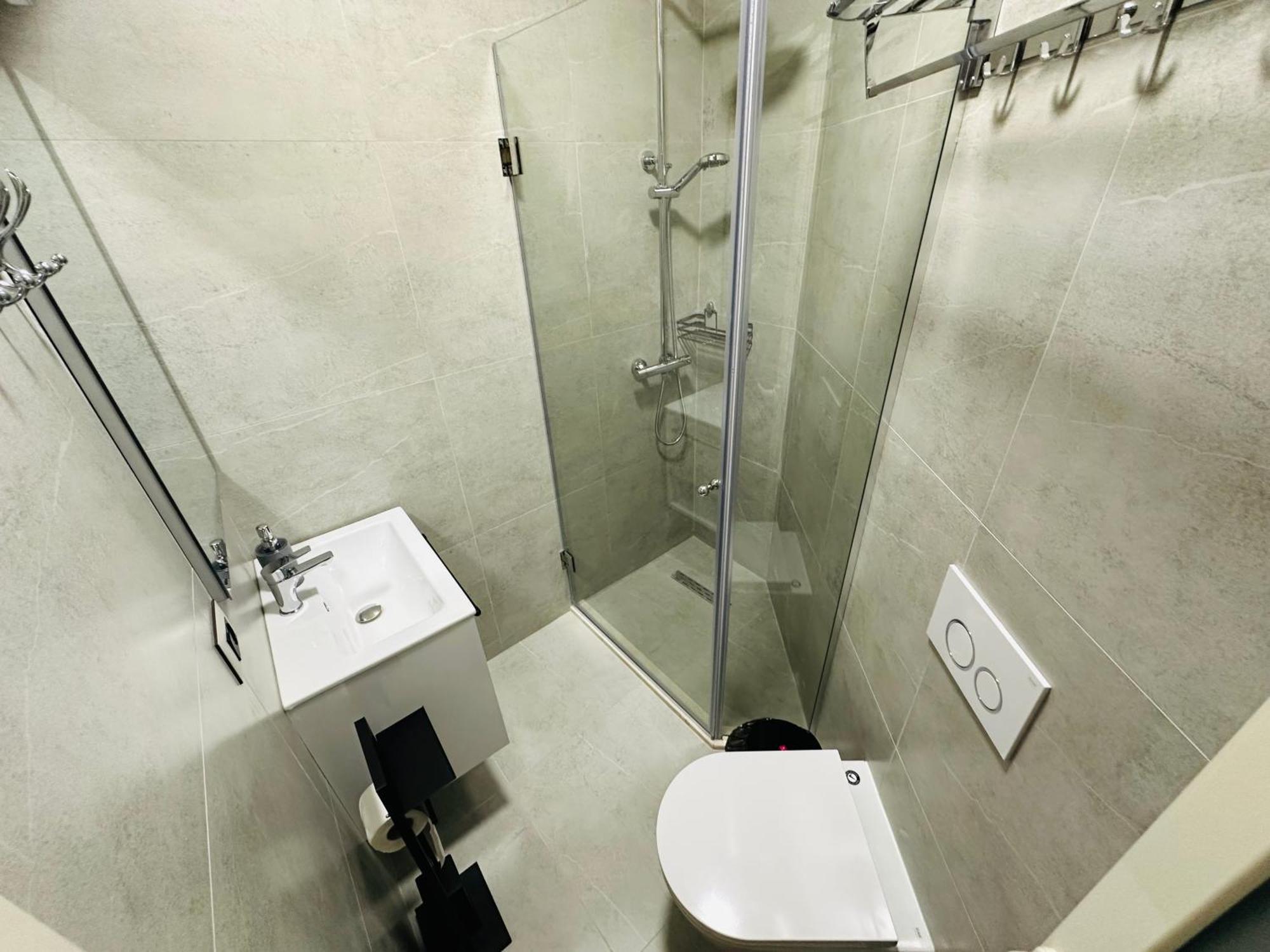 Stay-Five Rooms & Apartments Shkodër 외부 사진