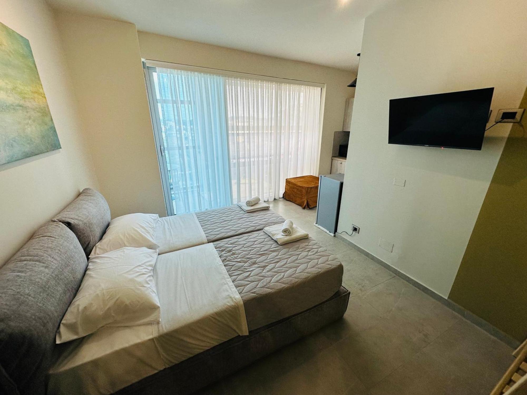 Stay-Five Rooms & Apartments Shkodër 외부 사진