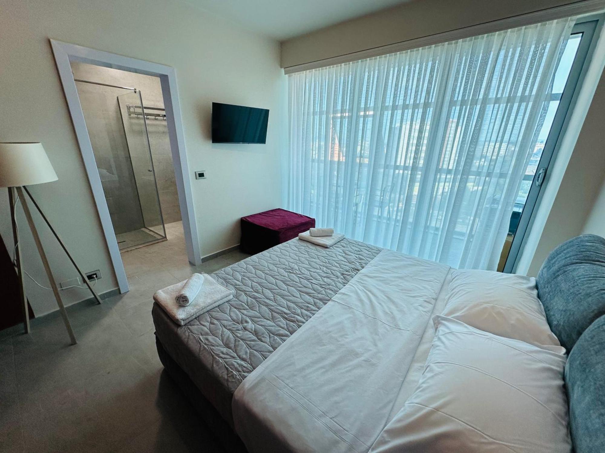 Stay-Five Rooms & Apartments Shkodër 외부 사진