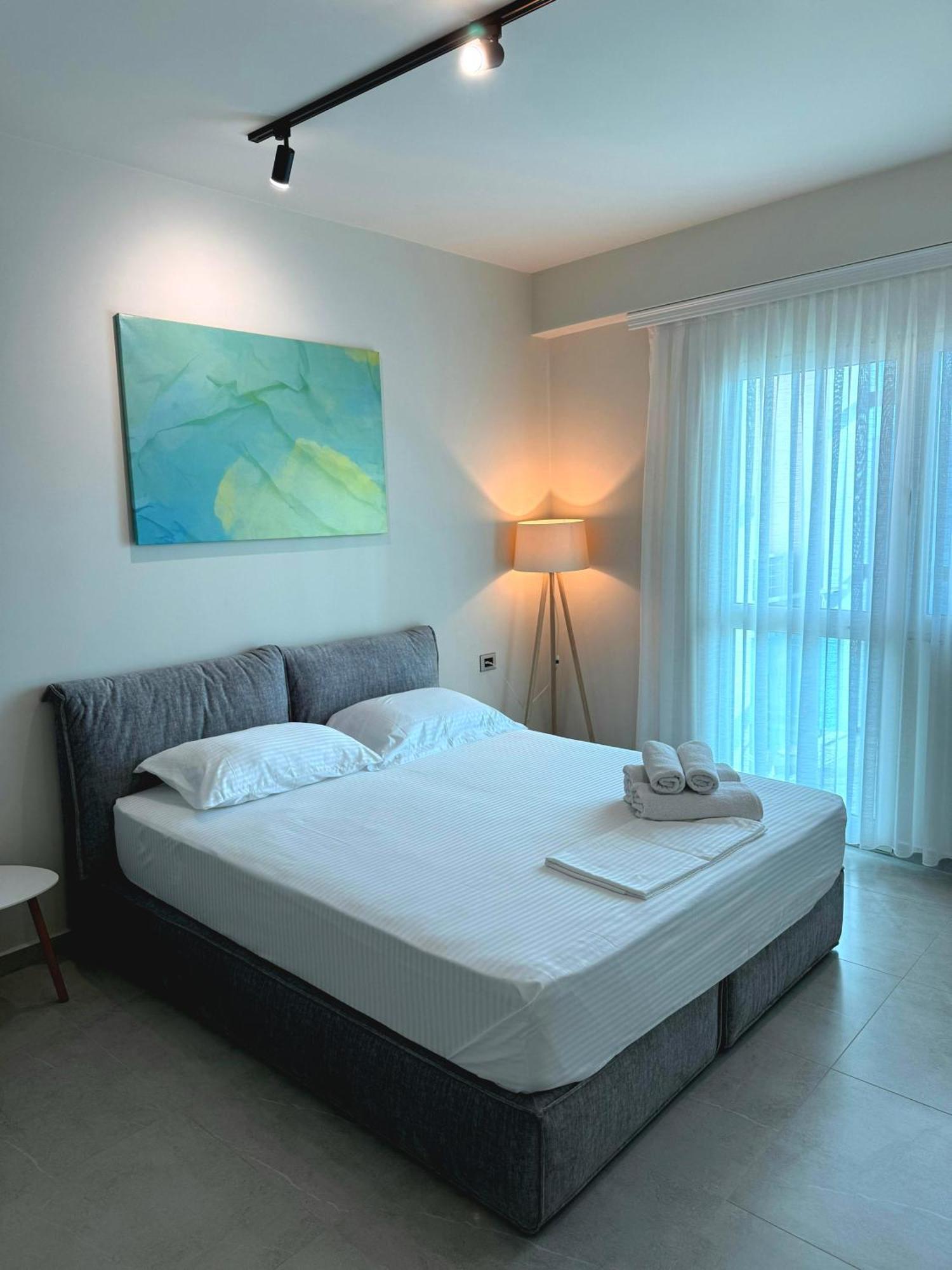 Stay-Five Rooms & Apartments Shkodër 외부 사진