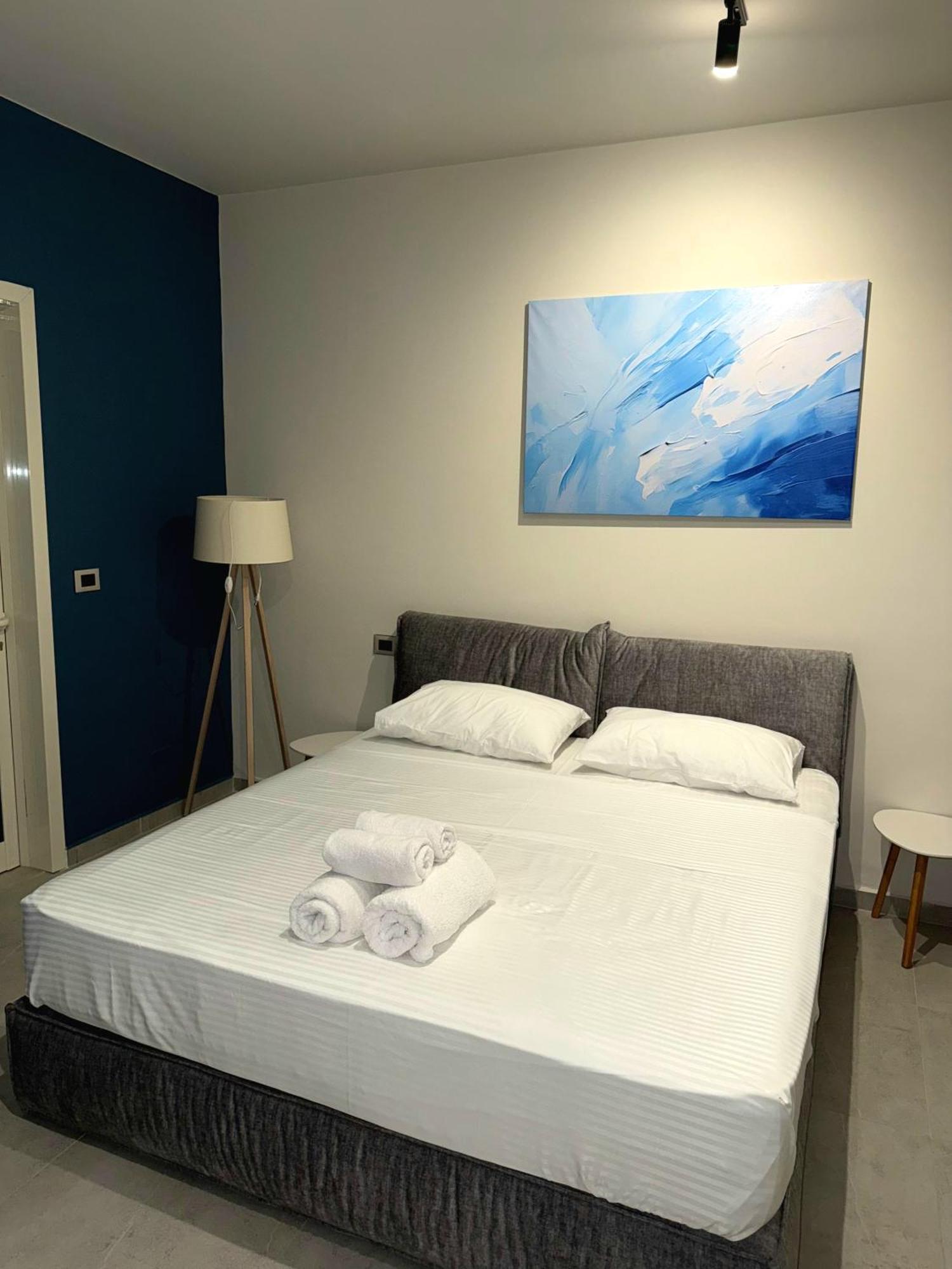 Stay-Five Rooms & Apartments Shkodër 외부 사진